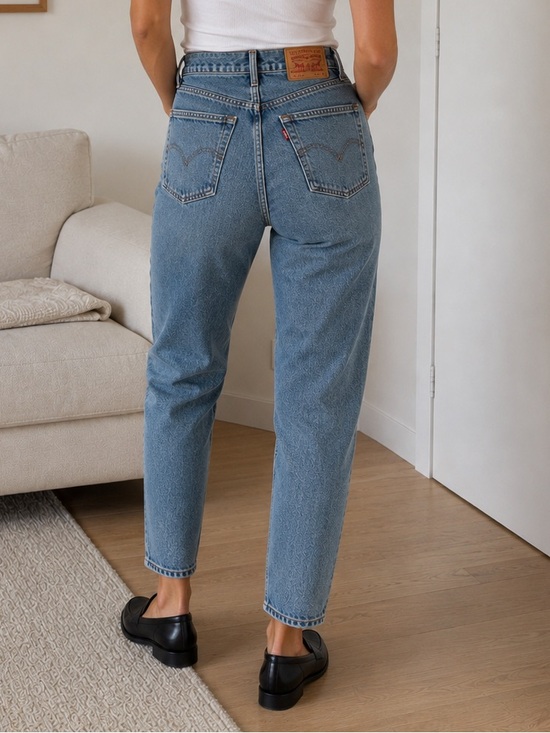 Levi's Denim - Levi’s Wedgie Straight Jeans W30 Light Wash High Rise Mom Denim Minimalist 90s